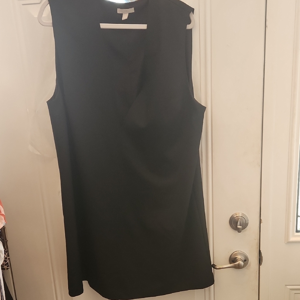 H&M Black V Neck Dress